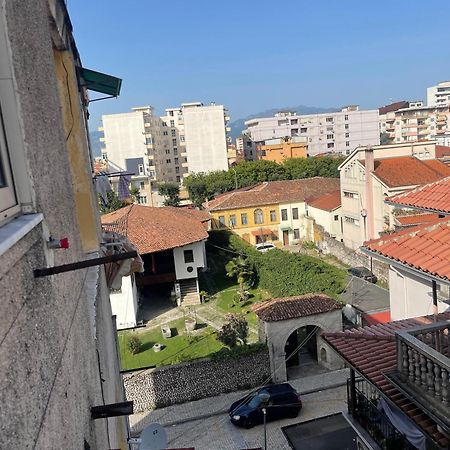 Erli Apartment Shkoder Bagian luar foto