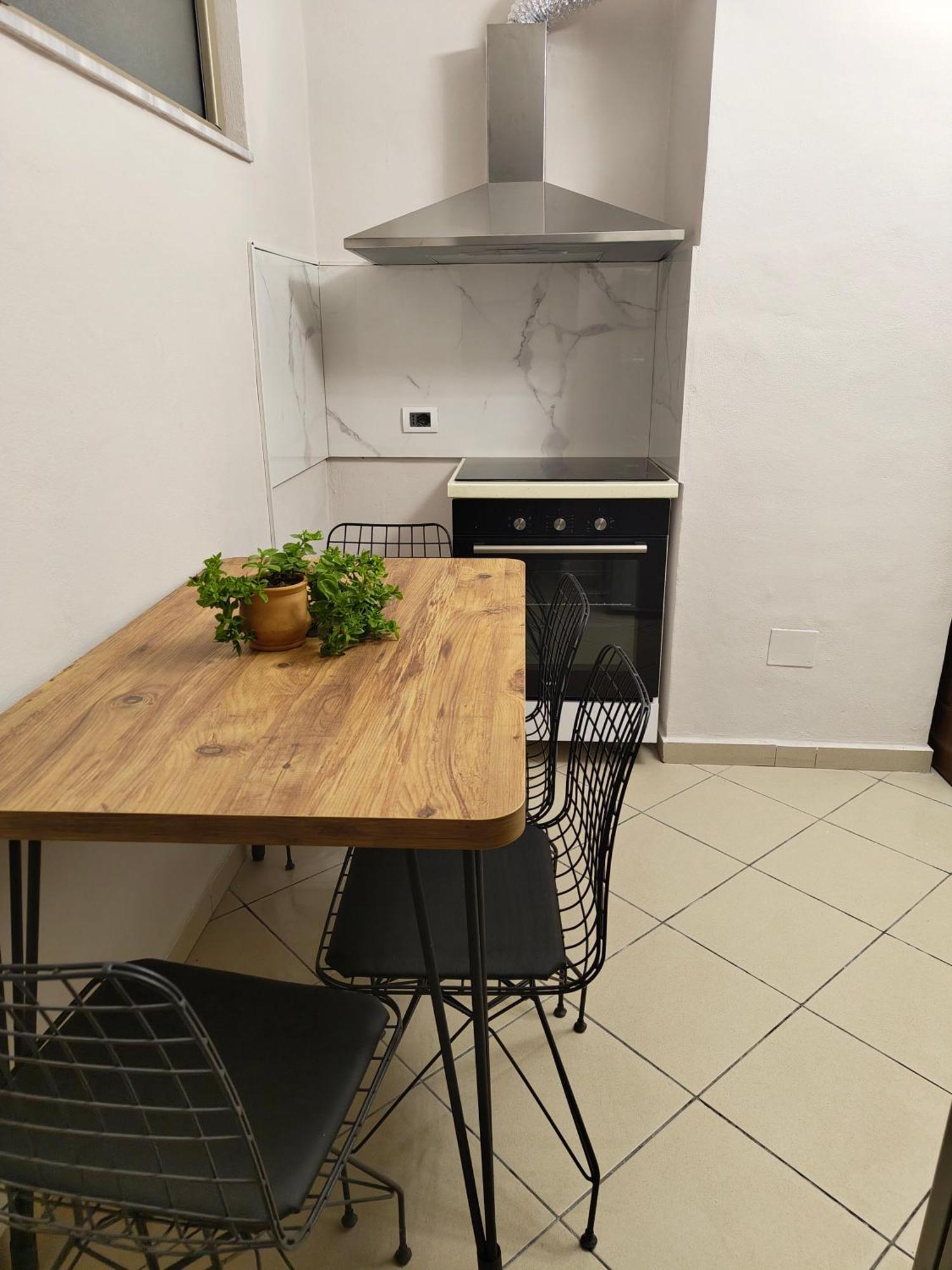 Erli Apartment Shkoder Bagian luar foto