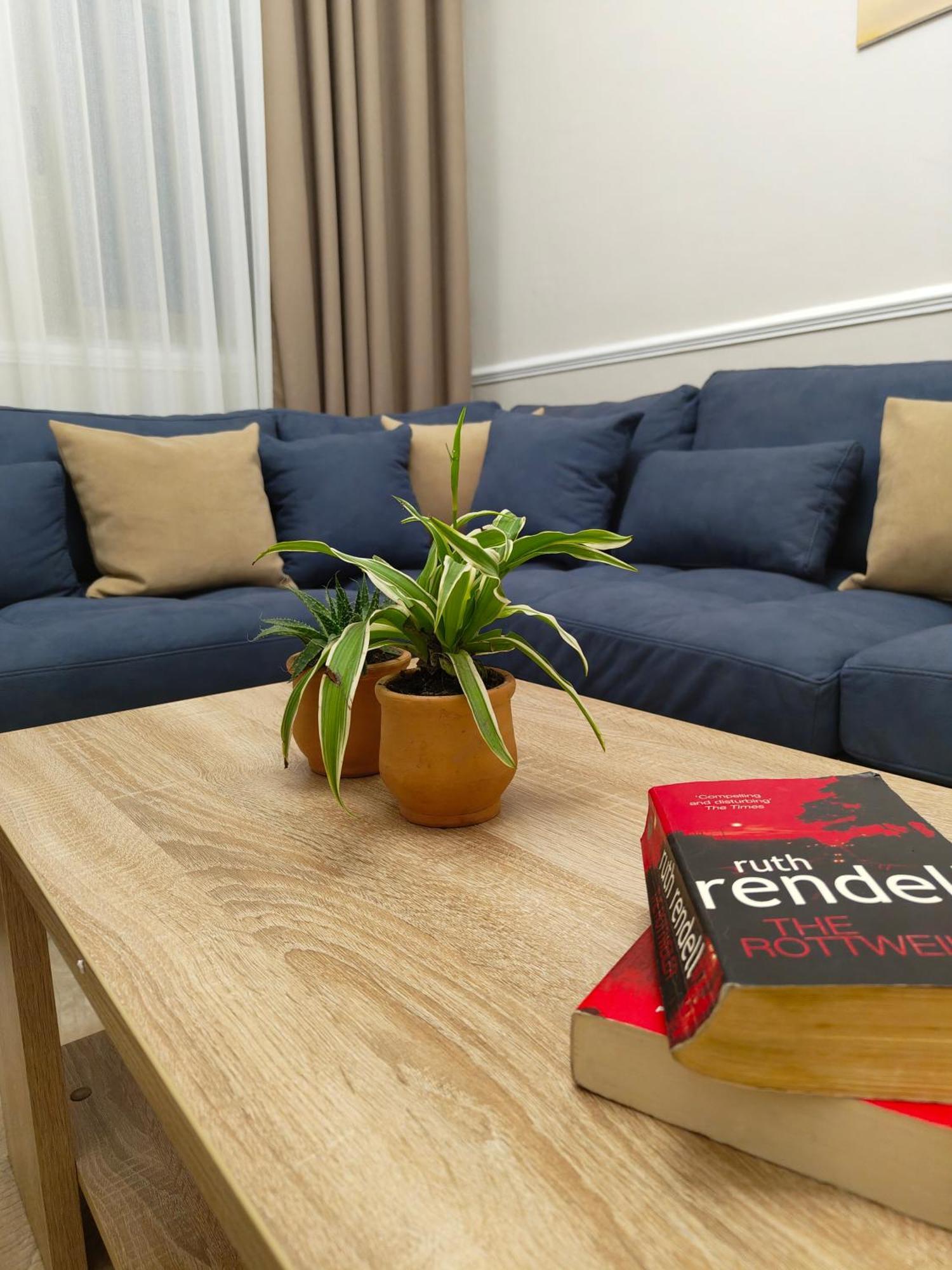 Erli Apartment Shkoder Bagian luar foto